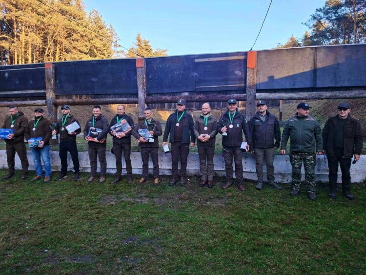 Leśnicy z Leżajska z sukcesami na zawodach strzeleckich