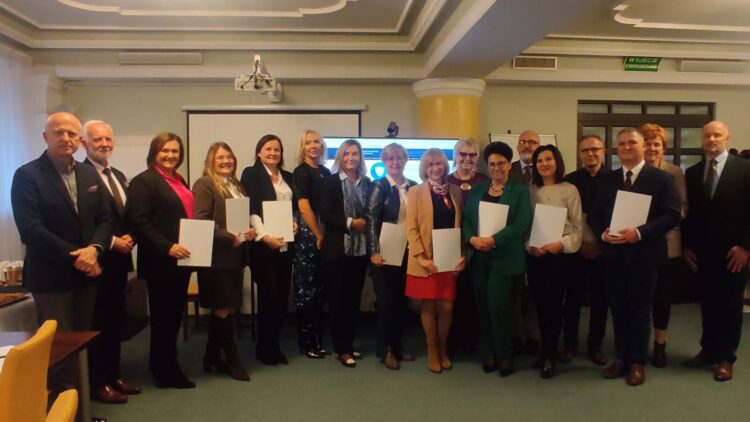 Dyrektor ZSP nr 2 w Leżajsku w gronie 12 Ambasadorów Reformy Edukacji