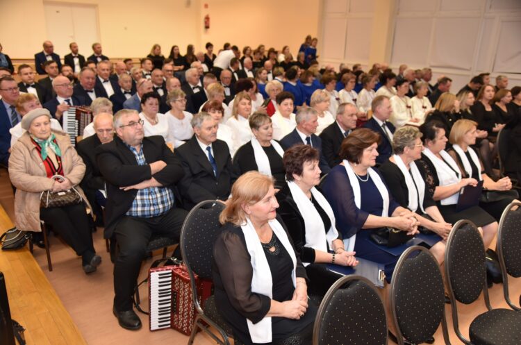 Przegląd Chórów w Nowej Sarzynie po raz czwarty zgromadził lokalnych miłośników muzyki