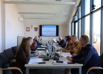 Posiedzenie Powiatowego Zespołu Zarządzania Kryzysowego przed Akcją Zima 2025/2026