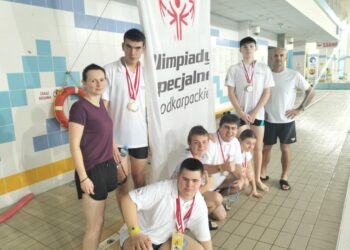 Sukcesy zawodników z Leżajska na Podkarpackim Mityngu Pływackim Olimpiad Specjalnych