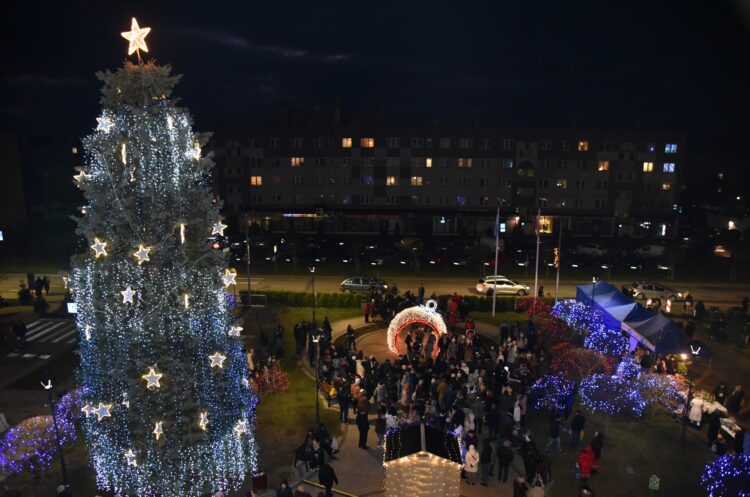 Udany II Jarmark Bożonarodzeniowy w Nowej Sarzynie