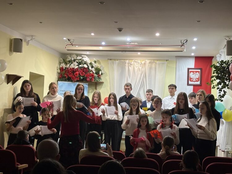 Muzyczna podróż śladami miłości. Koncert Walentynkowy w Leżajsku