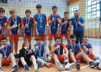 Młodzi siatkarze z Leżajska wicemistrzami województwa. Feniks z awansem do Mistrzostw Polski