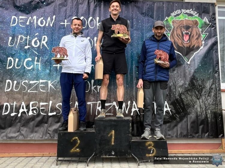 Policjant z Leżajska bezkonkurencyjny w biegu „Diabelska Trzynastka”