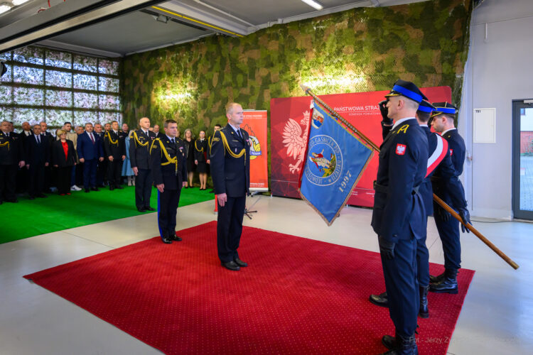 Zmiany kadrowe w leżajskiej straży pożarnej. Jest nowy komendant i jego zastępca [ZDJĘCIA]