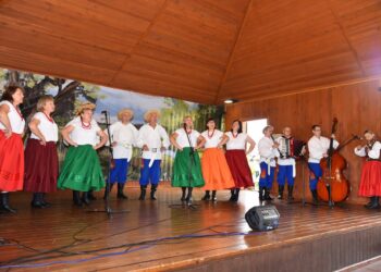 Święto tradycji i smaku. Festiwal Miodu i Kultury Ludowej w Jelnej