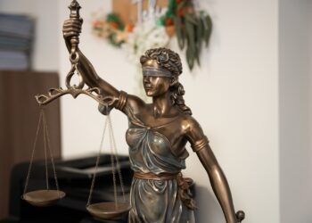 Nieodpłatne poradnictwo obywatelskie i pomoc prawna dla mieszkańców powiatu leżajskiego. Sprawdź, jak skorzystać