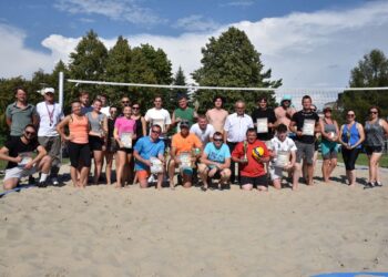 Niedziela pod znakiem siatkówki plażowej w Nowej Sarzynie