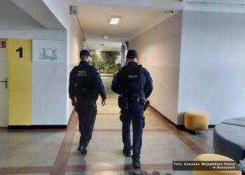 Powiat leżajski: Policja zwiększa liczbę patroli przy szkołach