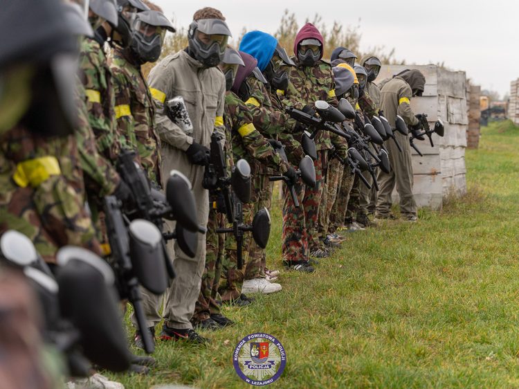 Paintball i profilaktyka w Piskorowicach. Młodzież z gminy Leżajsk rywalizowała na polu gry